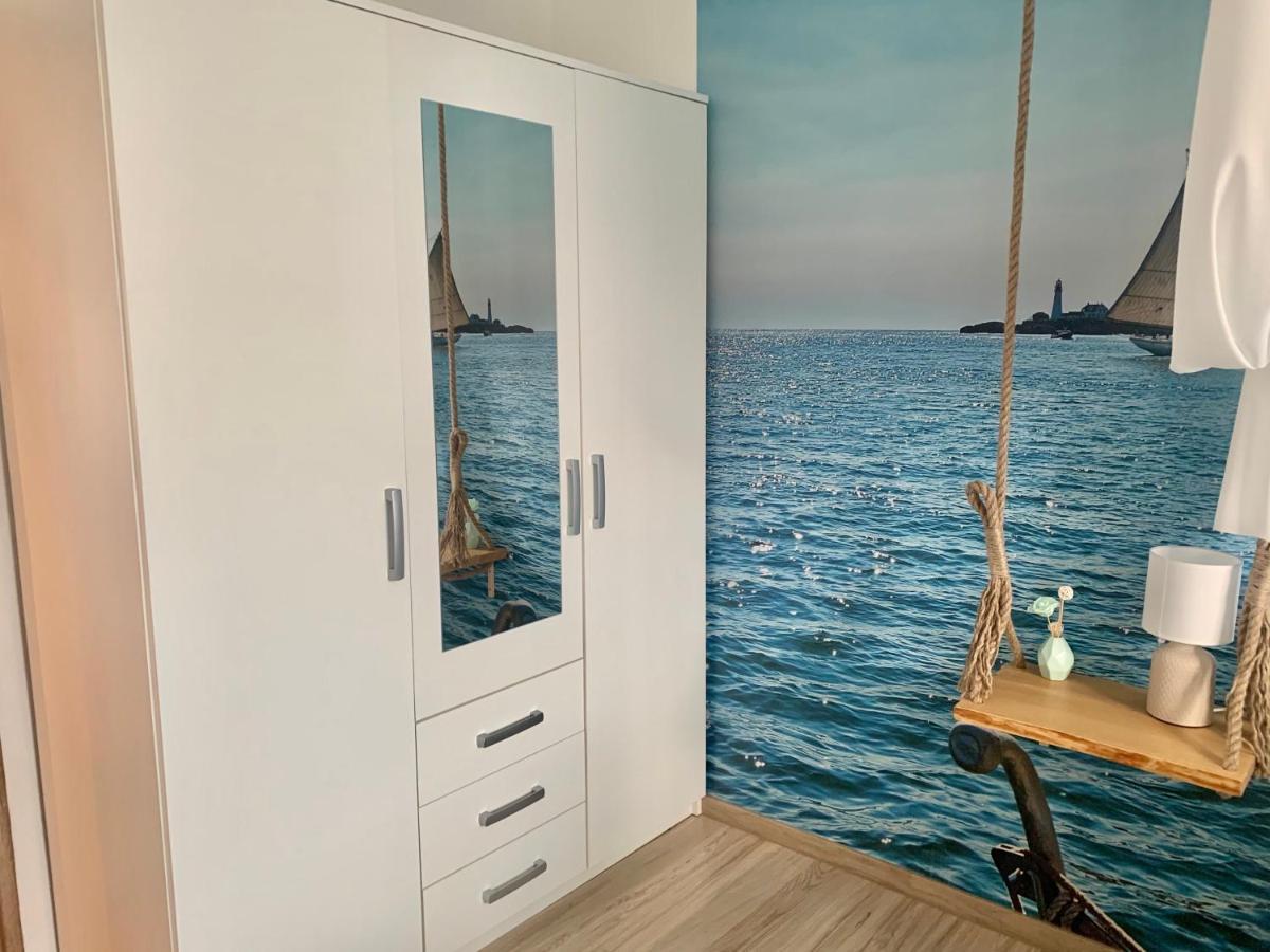 Wera - Klimatyczny 300 M Od Plazy Brzezno - Azw Apartment *